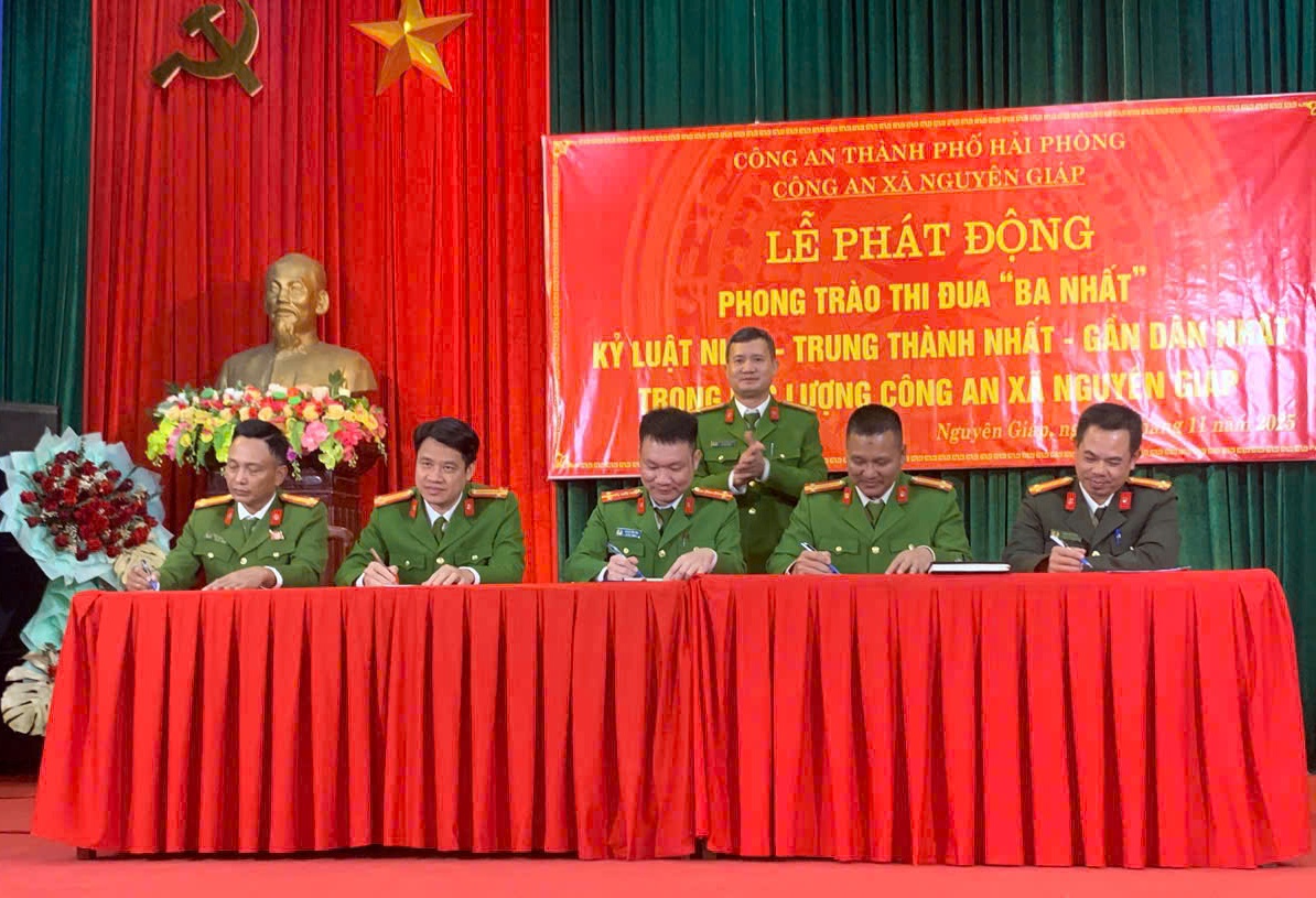 Công an xã Nguyên Giáp phát động phong trào thi đua “Ba nhất”